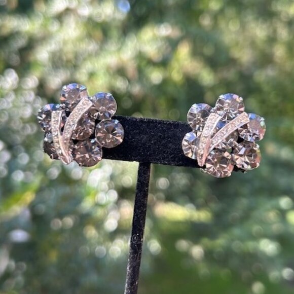 WEISS Smokey Black Art Deco Rhinestone EARRINGS - Picture 2 of 10